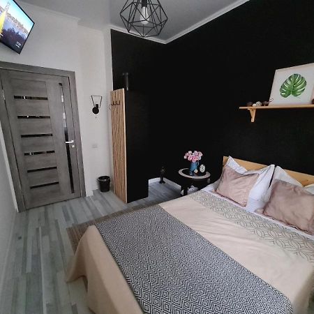 Halal-Apartamenty Рядом Трц Megaalma-Ata ภายนอก รูปภาพ